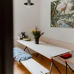 Apartamento Haus Wanderlust - Zwei In Einem Haus Für Bis Zu 13 Personen - Naturnah, Stilvoll Eingerichtet - Ideal Für Familien Und Gruppen Thale