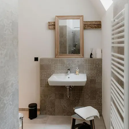 Appartamento Haus Wanderlust - Zwei In Einem Haus Fuer Bis Zu 13 Personen - Naturnah, Stilvoll Eingerichtet - Ideal Fuer Familien Und Gruppen Thale