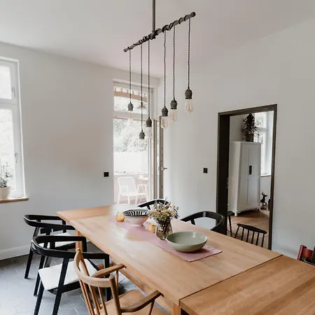 Haus Wanderlust - Zwei In Einem Haus Fuer Bis Zu 13 Personen - Naturnah, Stilvoll Eingerichtet - Ideal Fuer Familien Und Gruppen Appartamento *