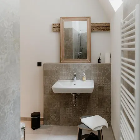 Appartamento Haus Wanderlust - Zwei In Einem Haus Fuer Bis Zu 13 Personen - Naturnah, Stilvoll Eingerichtet - Ideal Fuer Familien Und Gruppen Thale