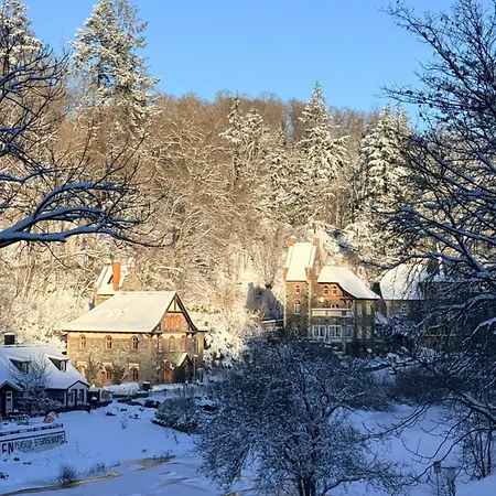 Haus Wanderlust - Zwei In Einem Haus Fuer Bis Zu 13 Personen - Naturnah, Stilvoll Eingerichtet - Ideal Fuer Familien Und Gruppen شقة *