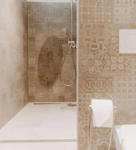 Haus Wanderlust - Zwei In Einem Haus Fuer Bis Zu 13 Personen - Naturnah, Stilvoll Eingerichtet - Ideal Fuer Familien Und Gruppen شقة *